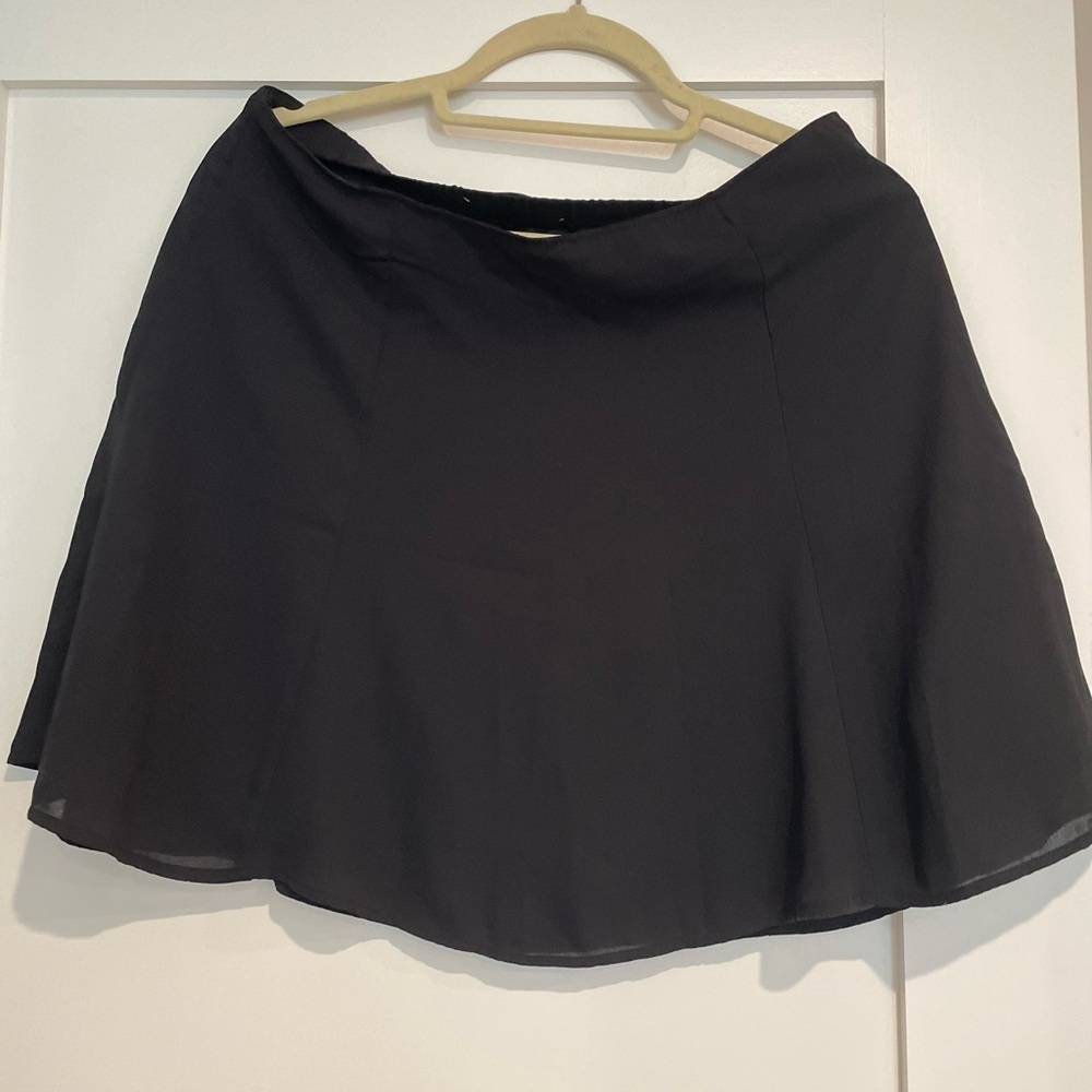 Black Mini Skirt with Underskirt| Size M